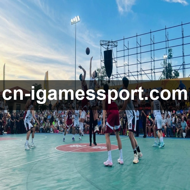 英超第30轮：纽卡斯尔联3-1大胜利兹联，伊萨克完成梅开二度